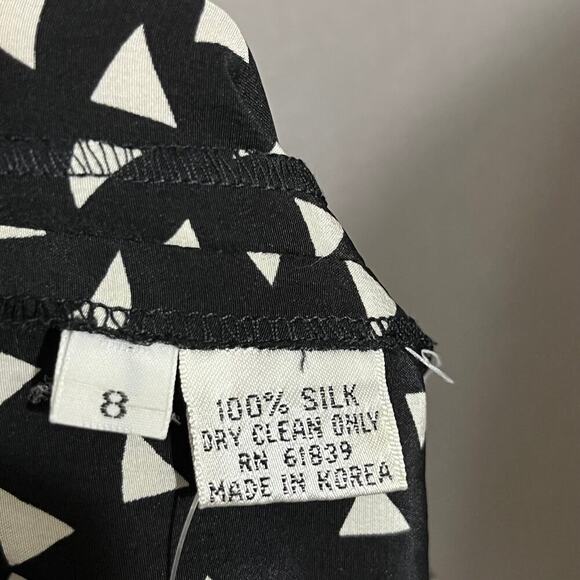 ⭐️Neiman Marcus 100% Silk Triangle Print Pencil Skirt Sz-8 - Picture 8 of 8